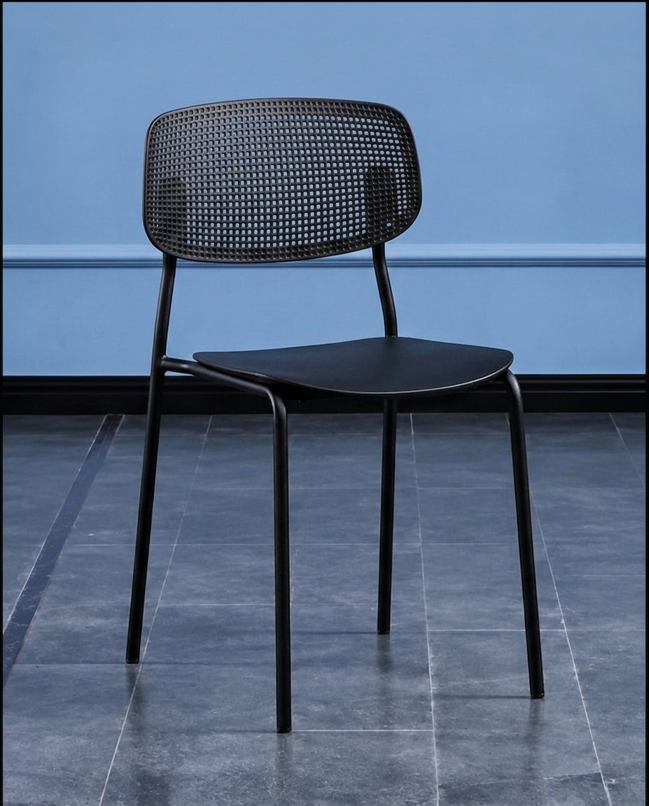 NOMI PP CHAIR